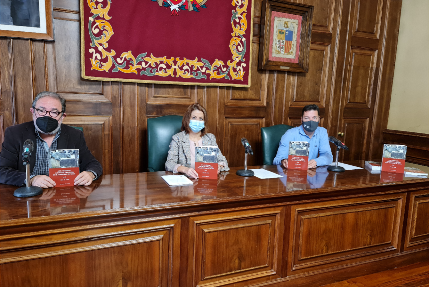 Serafín Aldecoa publica una guía para dar a conocer el patrimonio artístico y humano del cementerio de Teruel