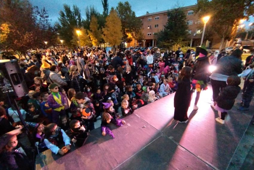 Los monstruos vuelven a tomar la calle en el primer ‘Halloween’ tras la pandemia