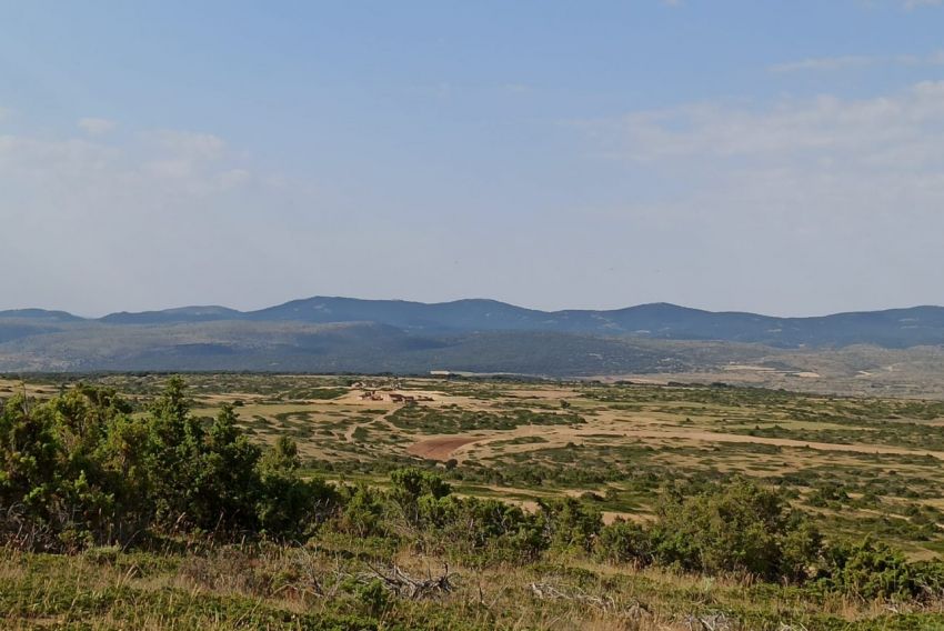 La Asociación de Empresarios Turísticos de la Sierra de Albarracín rechaza los proyectos eólicos 