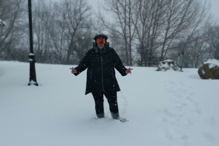 Teresa Lozano Prats, responsable de la Oficina de Turismo de Valdelinares: “La nieve está idealizada  y la gente no es consciente  del riesgo que entraña”