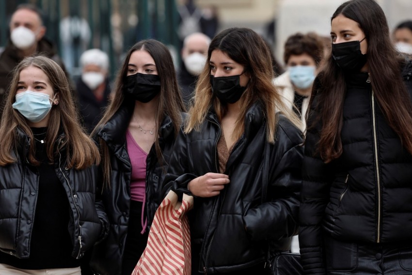 La mascarilla vuelve al aire libre: quién, dónde y cuándo usarla