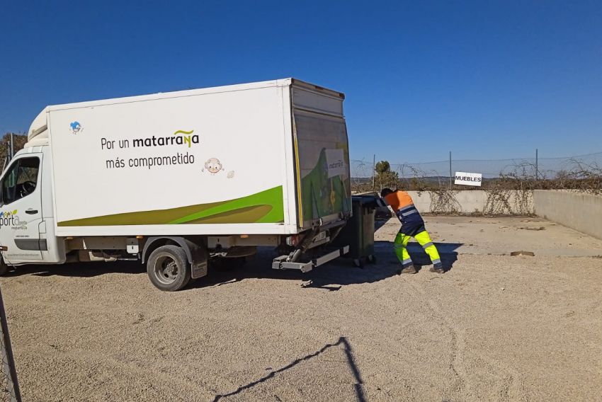 Cinco pueblos del Matarraña tienen desde este lunes recogida a domicilio de basura