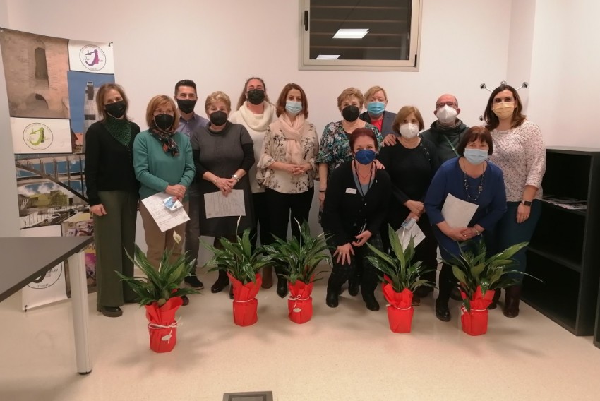 Cinco mujeres de San Julián, reconocidas como socias de honor de la asociación vecinal