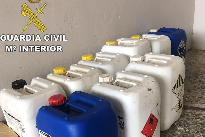 La Guardia Civil investiga a los presuntos autores de varios delitos de hurto de gasoil de maquinaria de construcción e incauta 300 litros en Calamocha