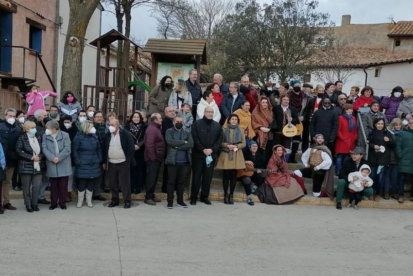 Camañas recuerda con una placa la figura del obispo José Molina Lario en el tricentenario de su nacimiento