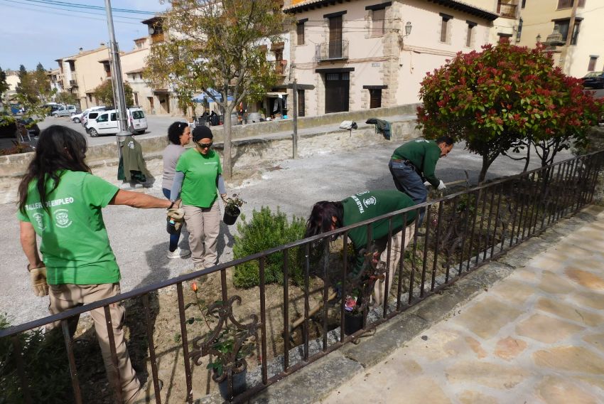 Un taller de empleo embellecerá la jardinería de Rubielos de Mora y Mora de Rubielos