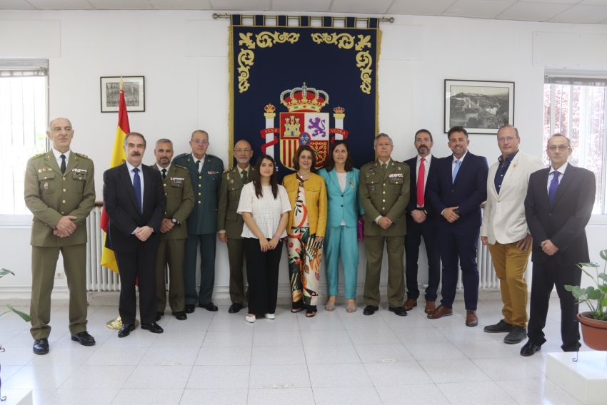 Almela destaca la cultura de Defensa en favor de la libertad y los derechos de la ciudadanía