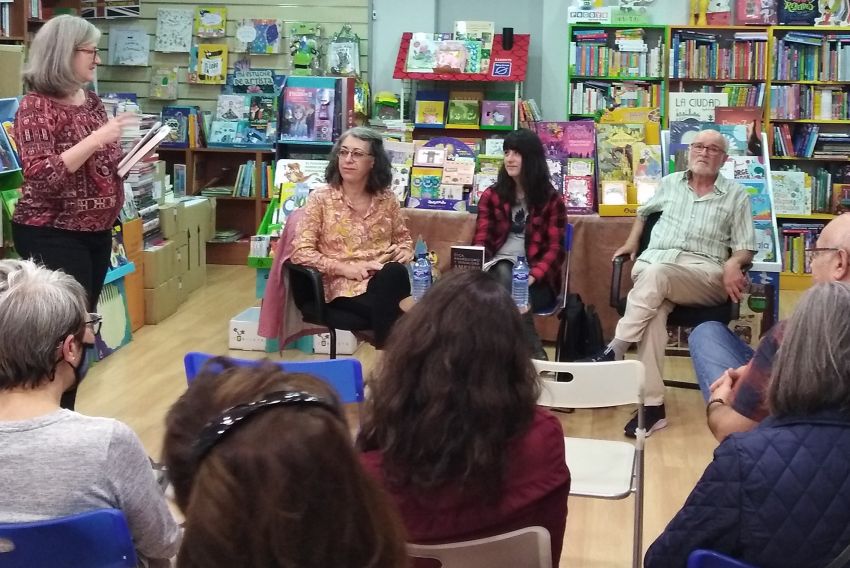 Concha Gómez Cadenas, enfermera, investigadora y escritora: 