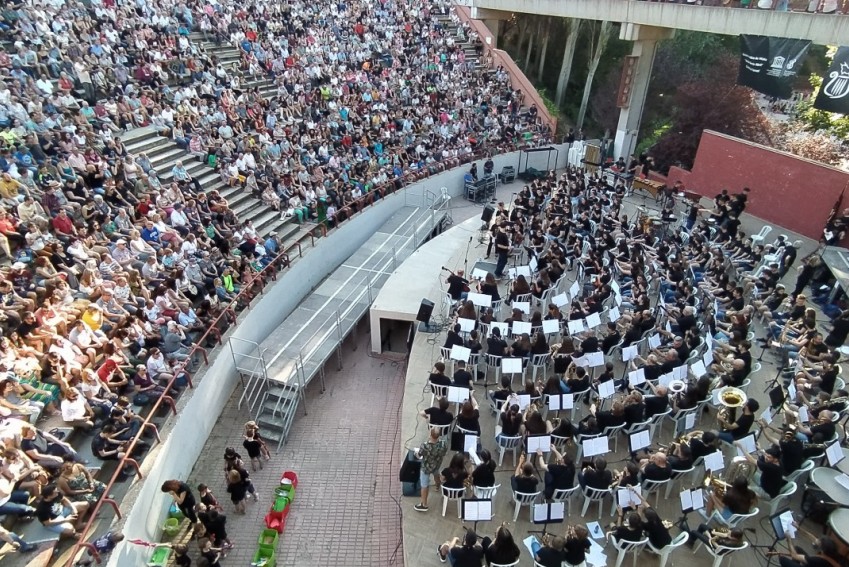 La Escuela Municipal de Música vuelve a despedir el curso llenando el auditorio del parque Los Fueros-Ricardo Eced