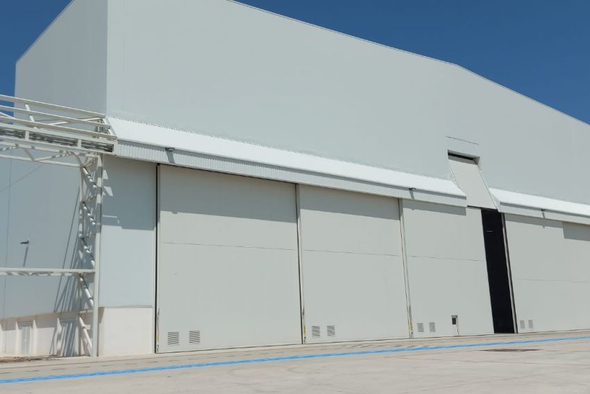 El hangar de pintura del Aeropuerto sale de nuevo a licitación ante el interés empresarial