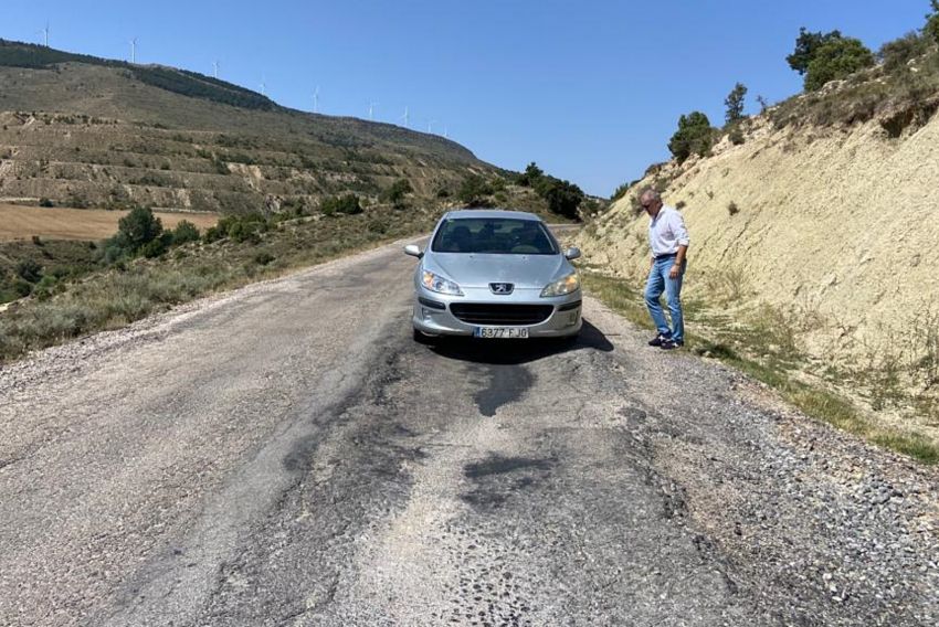 Utrillas pide a la DPT la reparación urgente de la vía que va a Las Parras del Martín