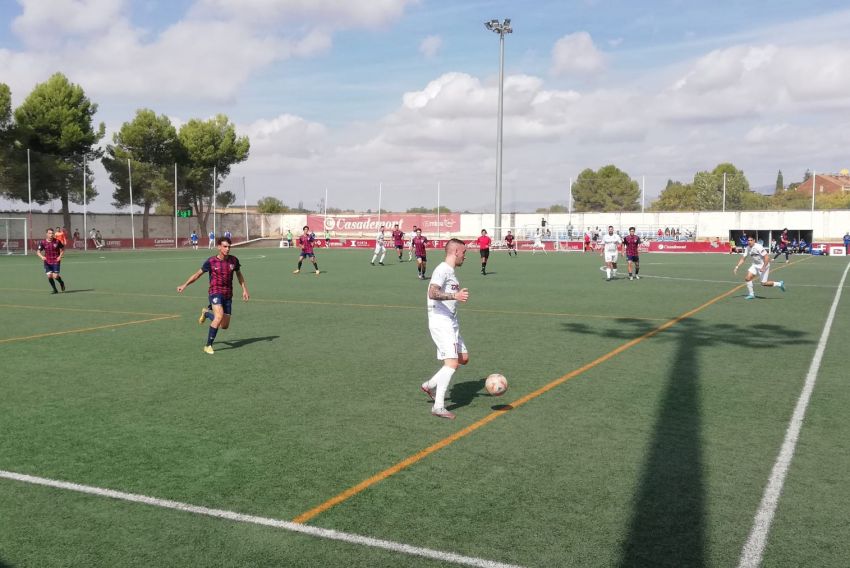 El Huesca B se hace fuerte en casa y tumba al Utrillas