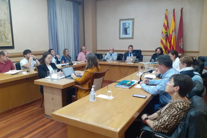 PSOE, IU y Cs sacan pecho de sus logros en Alcañiz y PP y PAR no ven avances en tres años