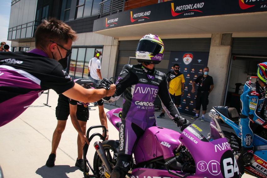 Los pilotos del futuro abren gas en la pista de Motorland