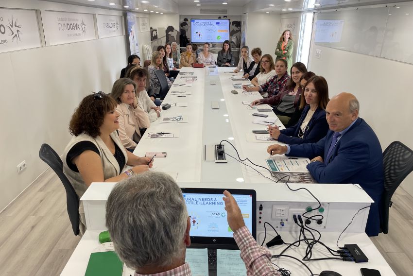 Jornada en Teruel sobre Nuevos Enfoques de Formación en Atención Sociosanitaria y Ayuda a la Dependencia en el Medio Rural
