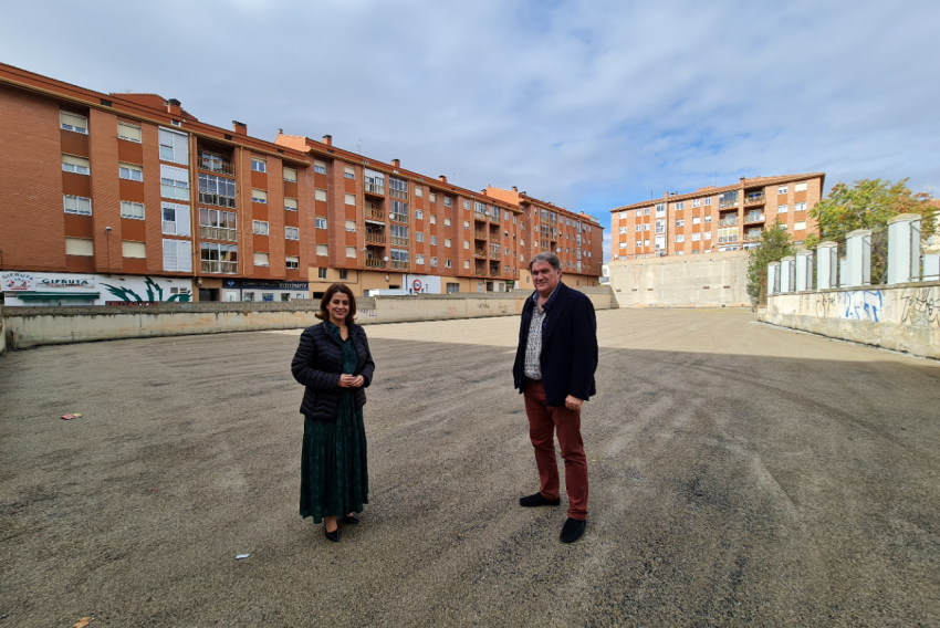 Reabre este viernes la zona de aparcamiento de la calle Santa Amalia tras las mejoras realizadas