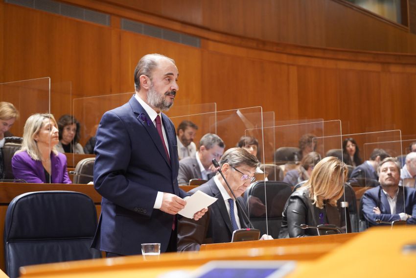 Lambán garantiza en el Parlamento que se crearán mil empleos en la cuenca minera, Convenio de Transición Justa al margen