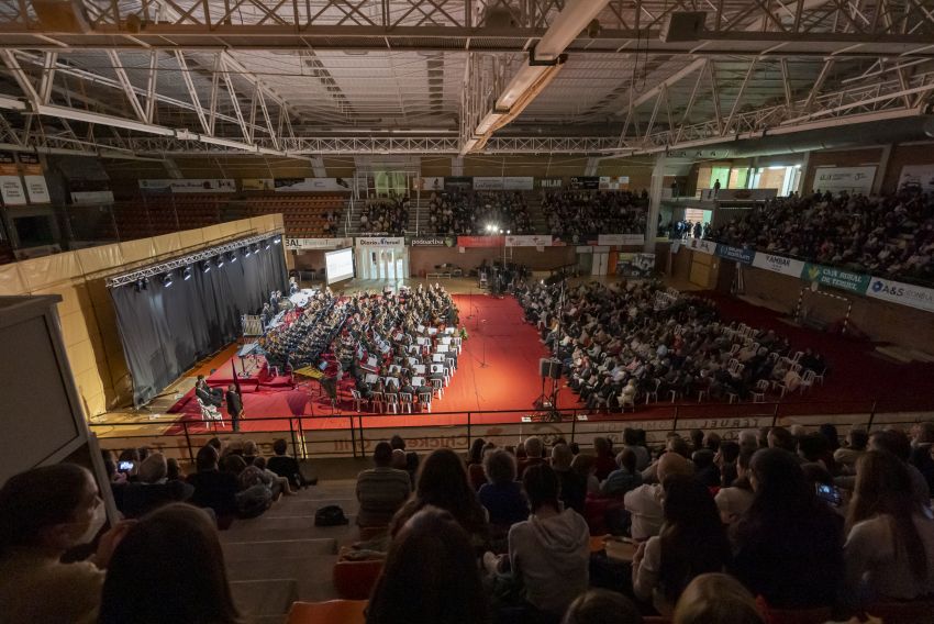 La Banda de Música Santa Cecilia de Teruel regala al público un concierto de altos vuelos