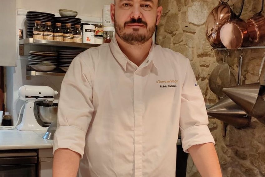 Rubén Catalán, cocinero del Restaurante El Visco, que ha recibido una Estrella Verde Michelin: 