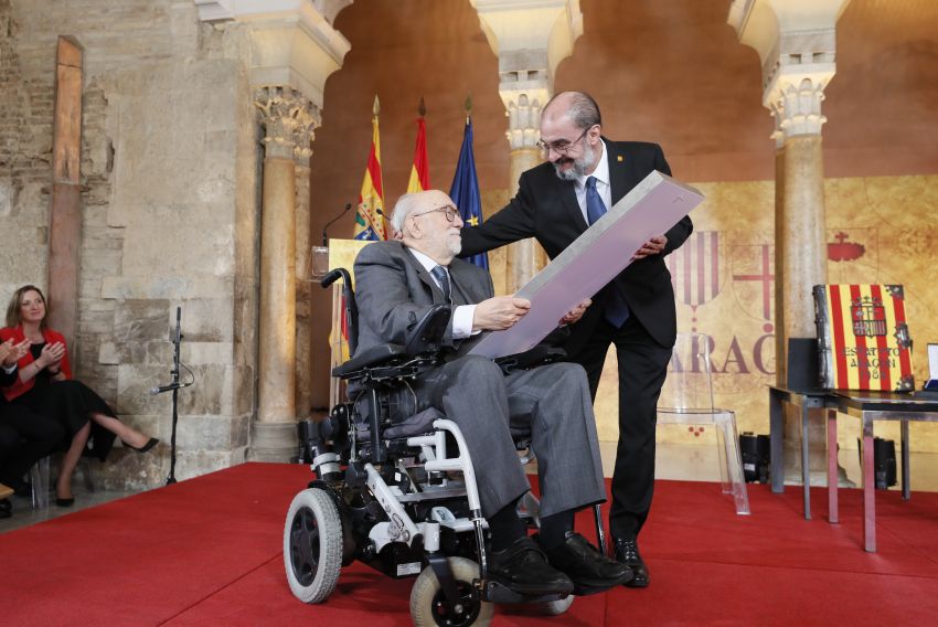 Muere el escritor e historiador Eloy Fernández Clemente a los 80 años de edad