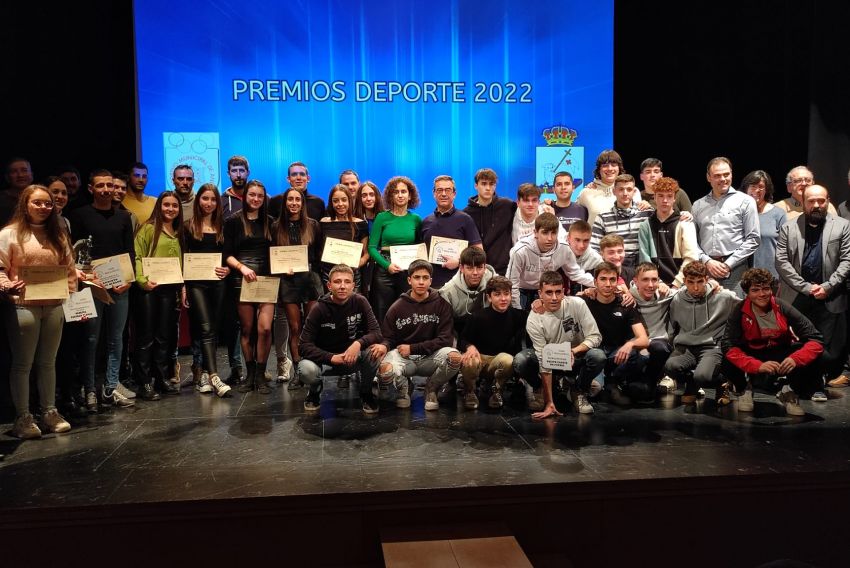 Inés Donoso recibe el  Premio al Mérito Deportivo 2022