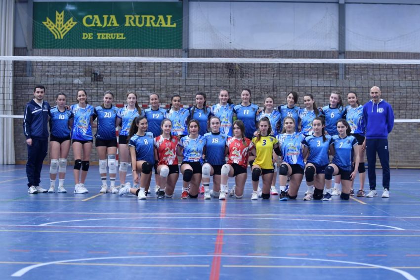 Los equipos de las categorías inferiores de voleibol mejoran su juego