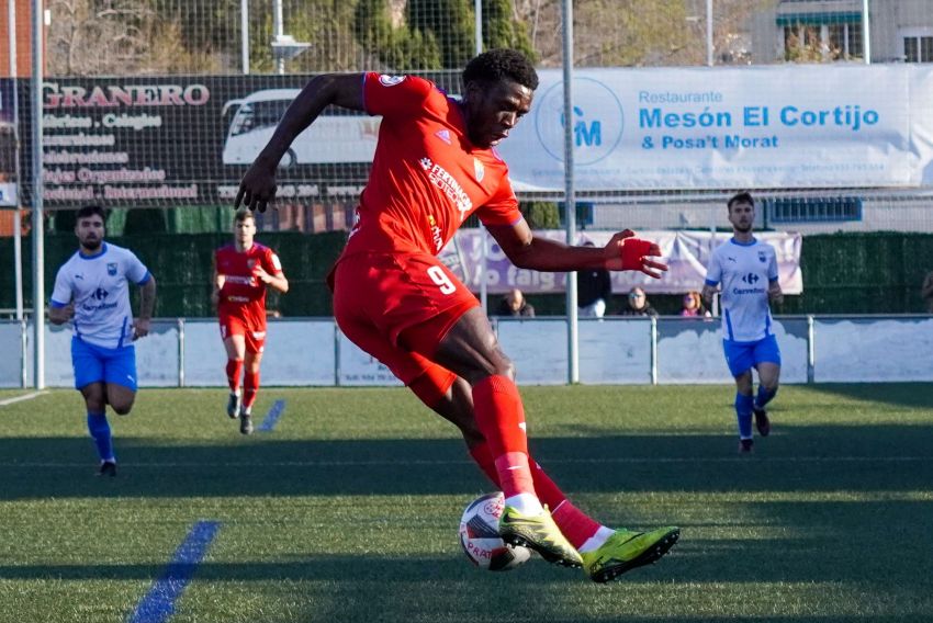 Stéphane Emaná: “Mi futuro ya se verá, en Teruel estoy a gusto y me hacen sentir importante”