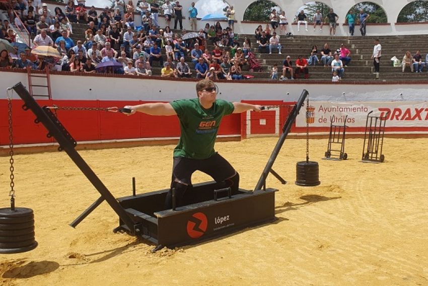 La fuerza supera a la maña en la plaza de toros  de Utrillas