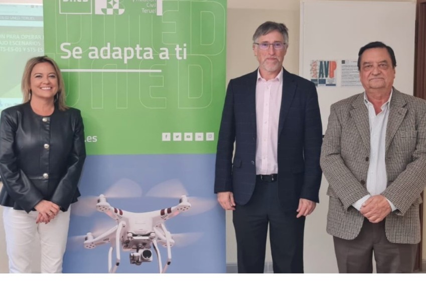 La Uned inaugura un curso especializado de piloto  de la Cátedra de Drones