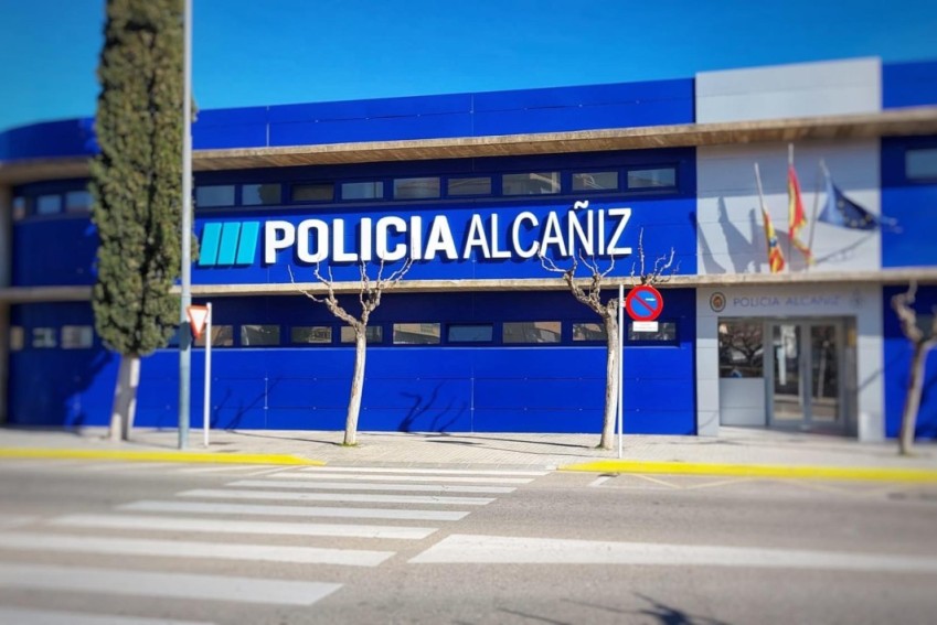 La Policía Local de Alcañiz detiene a cinco menores cuando lanzaban explosivos caseros al IES Bajo Aragón