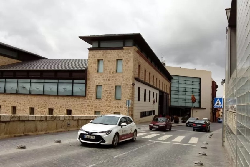 El PSOE denuncia que Azcón