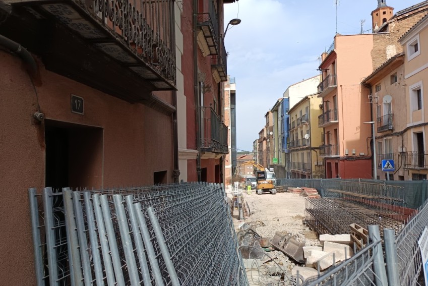 Los trabajos en el solar de la calle San Francisco de Teruel se prolongarán dos meses más