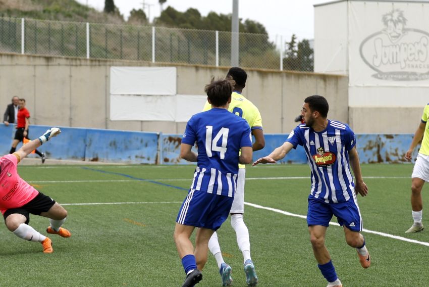 El Calamocha cae claramente ante el líder de la categoría, aunque pudo rascar algo más en el tramo final (3-2)