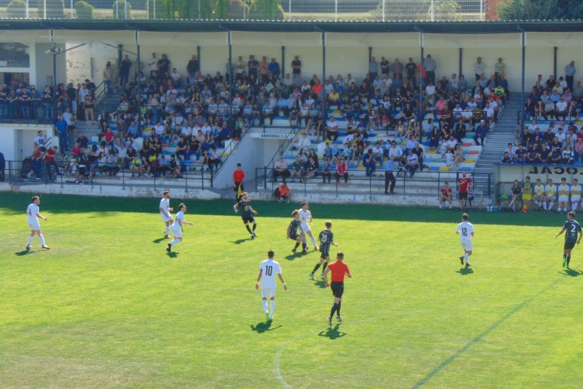 Andorra y Alcañiz incendian  su derbi de Preferente en un partido eléctrico