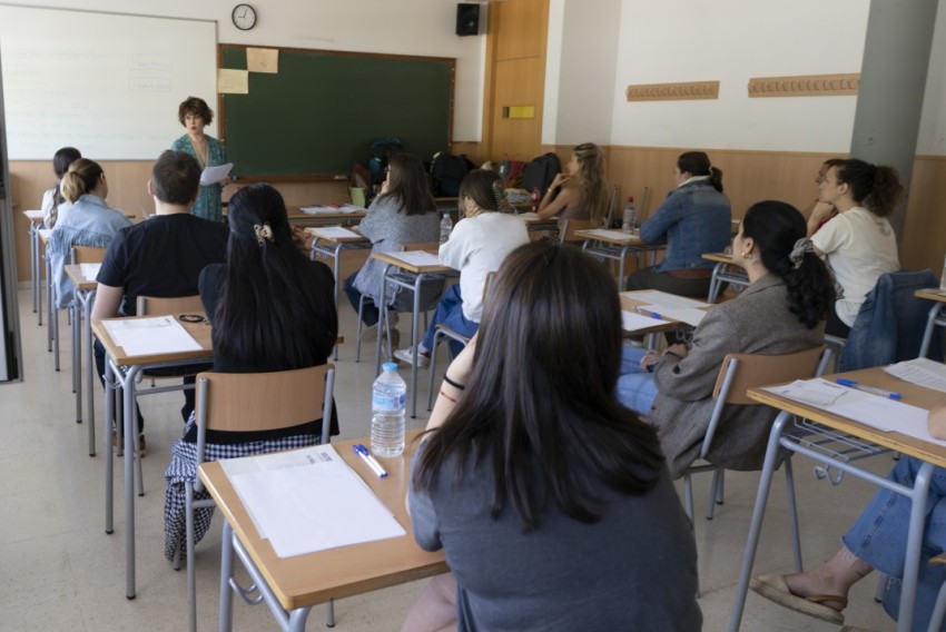 Un total de 872 opositores se examinan en Teruel para optar a 35 plazas de estabilización de dos especialidades de Secundaria