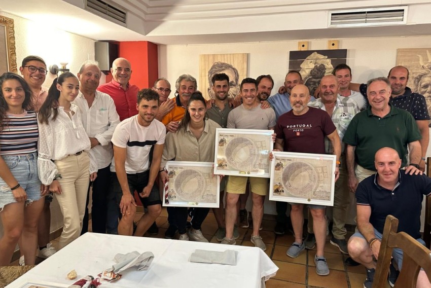 Los miembros de la Soga y Baga celebran su tradicional Cena de los Callos