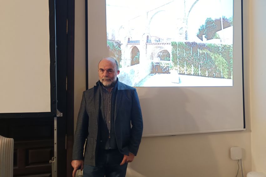 Miguel Ángel Pallarés, doctor en historia por la Universidad de Zaragoza: “Con el agua no nos podemos comportar como nuevos ricos,  no se puede desperdiciar”