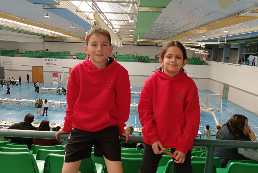 Eloy Báguena y Daniela González,  al Campeonato de Aragón sub-12 de ajedrez