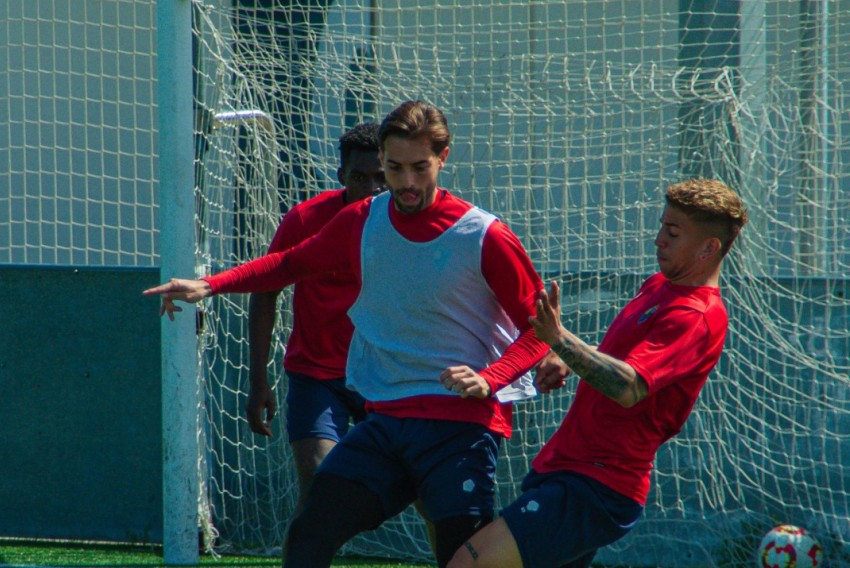Rojillos y barbos pugnan por los ‘play-offs’ y el honor de Aragón