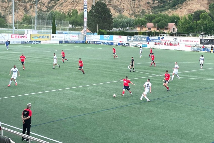 El Andorra continúa sin dar con la tecla y cosecha otra derrota en Fraga (2-0)