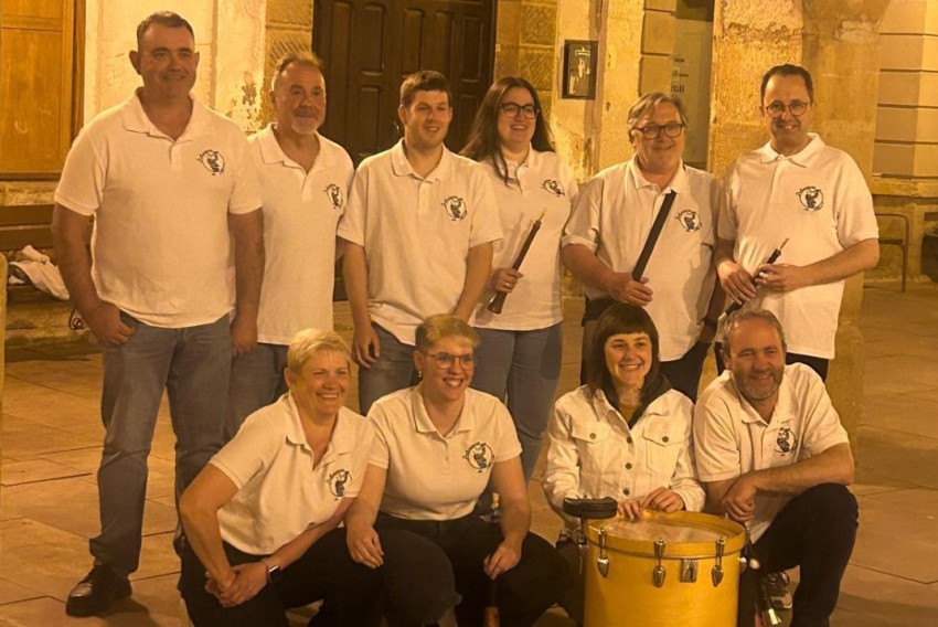 Chusé Bizén Piquer, cofundador de Los Dulzaineros de Alcorisa: “No todos los grupos de música tradicional cumplen 25 años y  lo celebramos para preservarla”