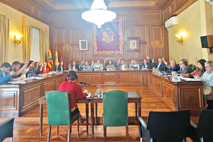 Rifirrafe político entre el PSOE y el equipo de gobierno a costa de la vivienda en la ciudad