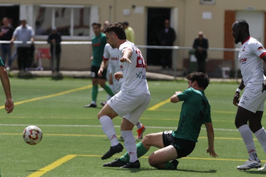 El Utrillas dice adiós a la temporada con un partido sin goles en La Vega (0-0)