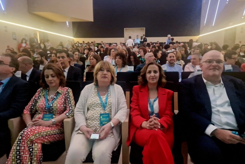 Aragón refuerza su compromiso con una escuela rural “moderna, inclusiva y transformadora” en el III Congreso Nacional que hace ‘brillar’ a Teruel