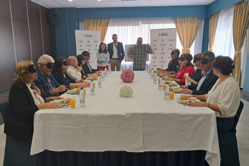 La Semana del Grupo Social Once en Aragón sensibiliza sobre ceguera en Alcañiz