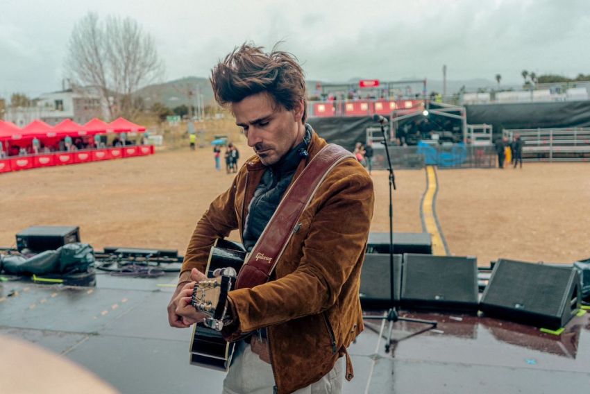Jaime Terrón, cantante del grupo Melocos: “Las canciones con letras ambiguas envejecen bien porque todos pueden hacerlas suyas”