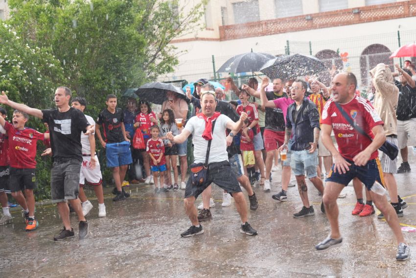 Ni la lluvia moja las ganas de ascender turolenses