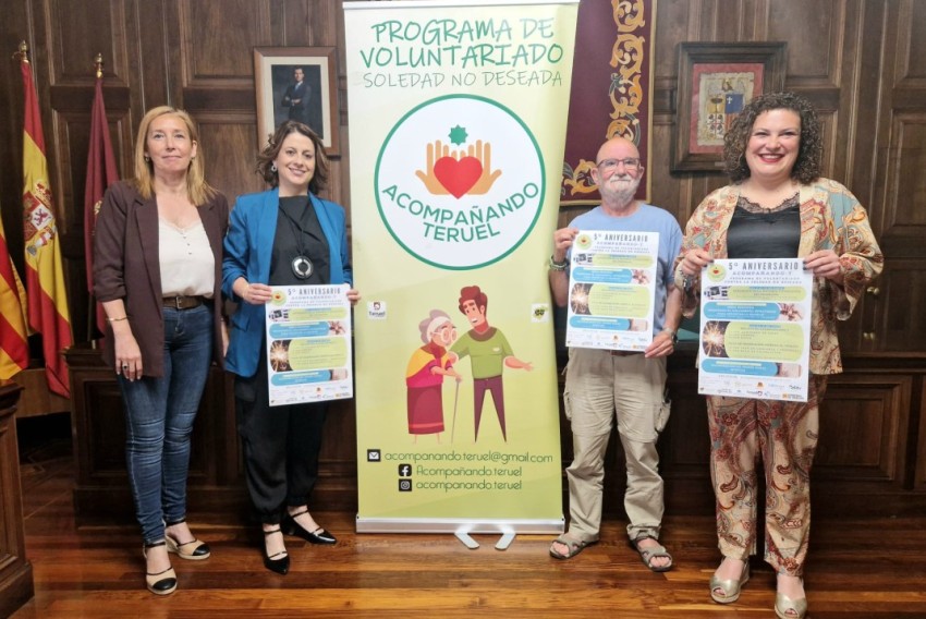 El programa Acompañando-T ha atendido a 467 personas en soledad en sus cinco años de vida