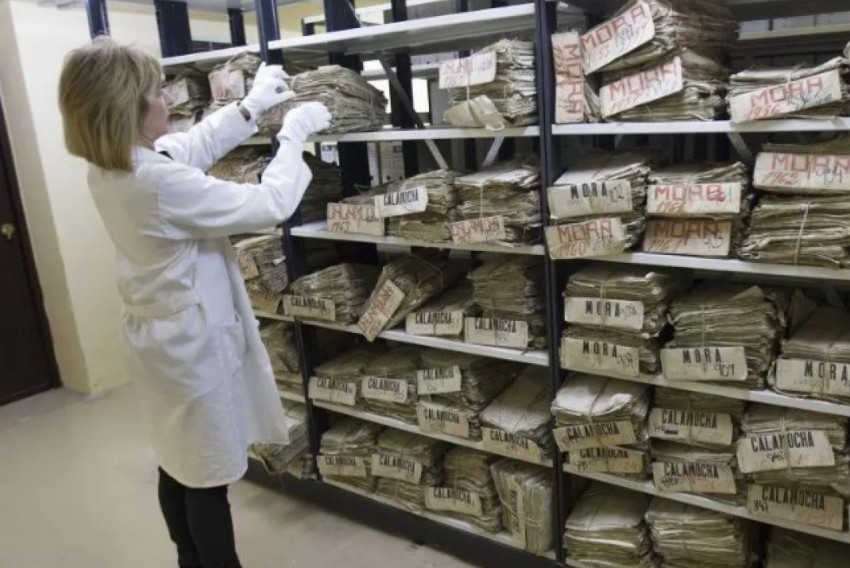 El Archivo Histórico Provincial de Teruel celebra su día internacional con visitas guiadas y un taller de escritura