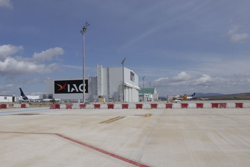 IAC adquiere el suelo para  un segundo hangar de pintura